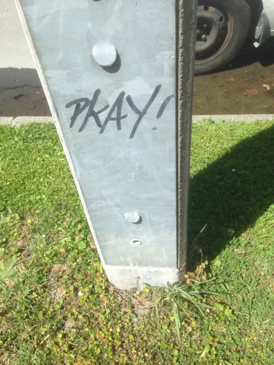 The photograph attached to this graffiti report
