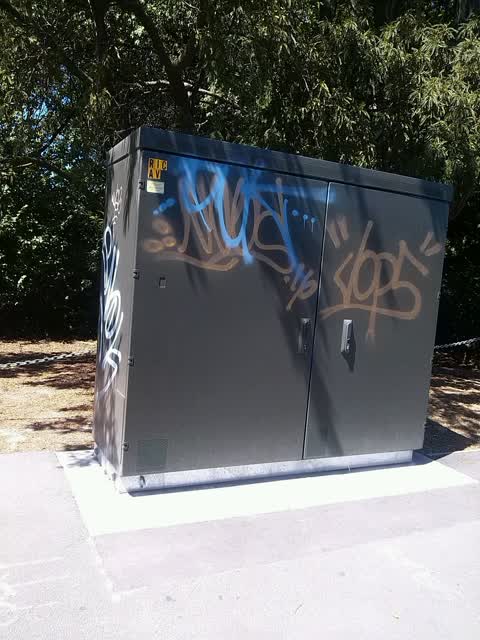 Graffiti, a report photo
