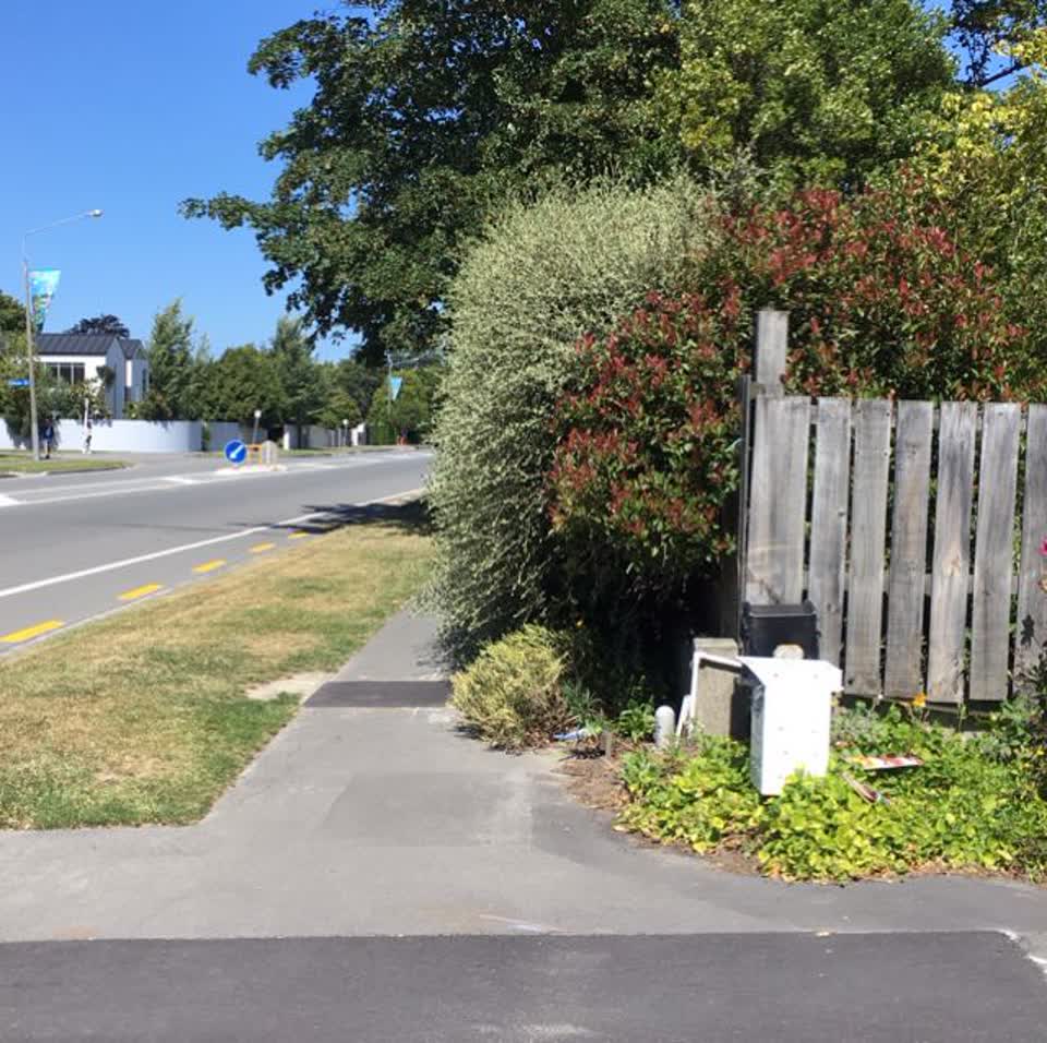 The photograph attached to this roading/streets report