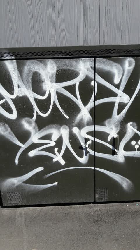 Graffiti, a report photo