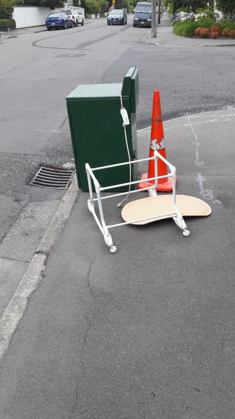 Rubbish/Recycling, a report photo