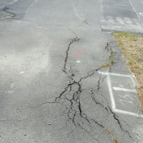 Roading/Streets, a report photo