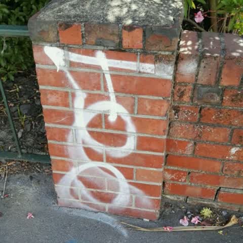 Graffiti, a report photo
