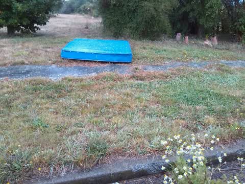 Rubbish/Recycling, a report photo