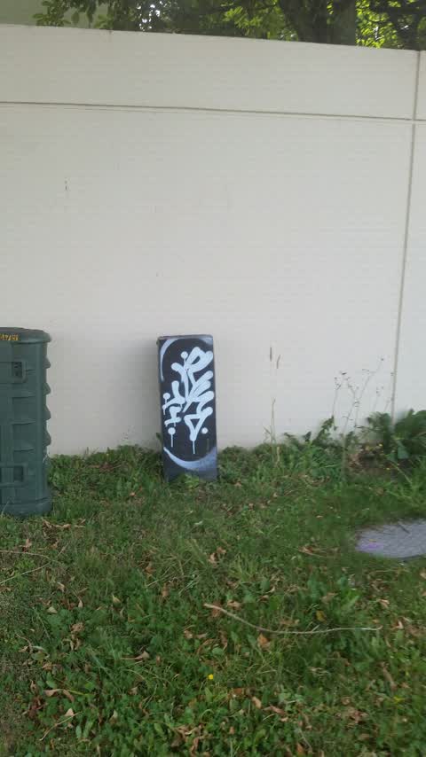 Graffiti, a report photo
