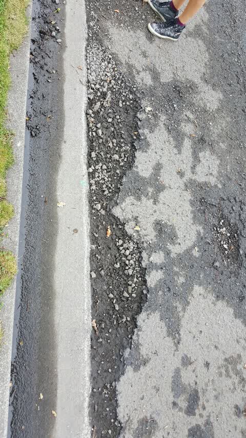 Roading/Streets, a report photo