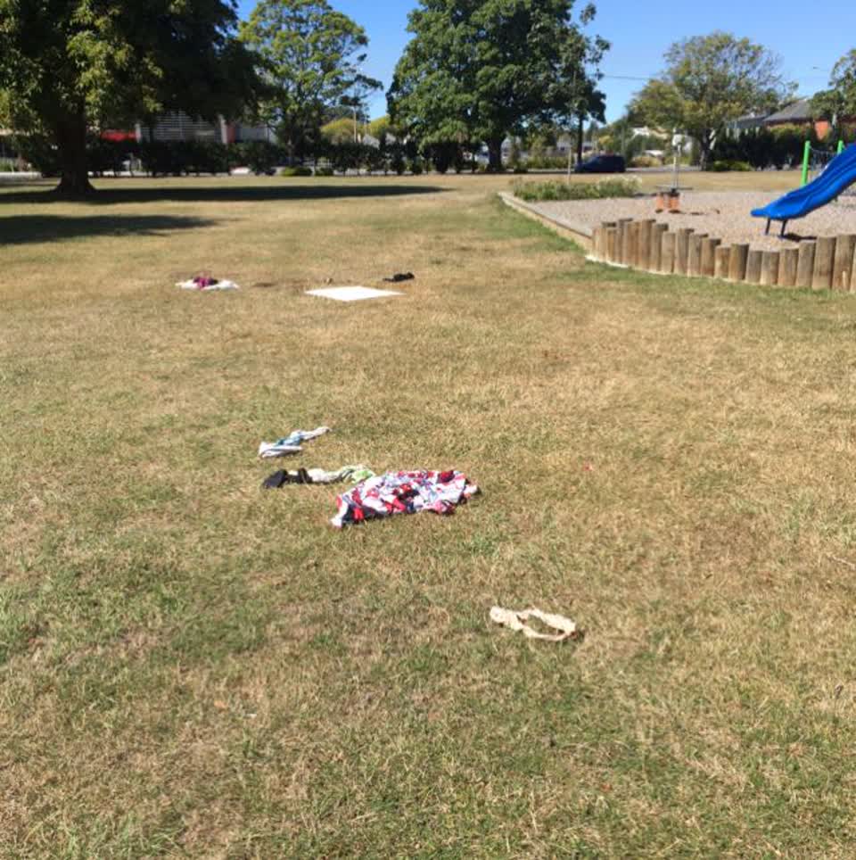 The photograph attached to this rubbish/recycling report