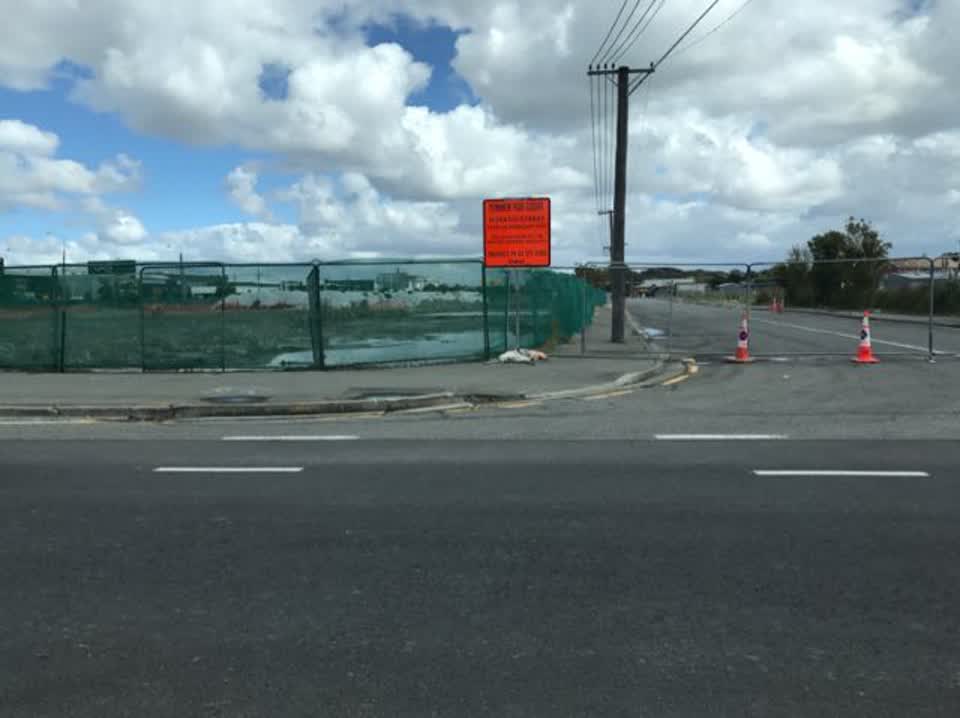 The photograph attached to this roading/streets report