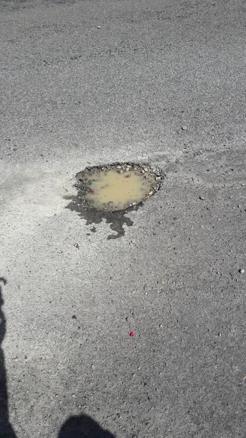 Roading/Streets, a report photo