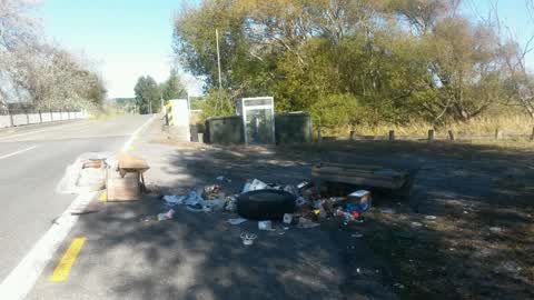 Rubbish/Recycling, a report photo