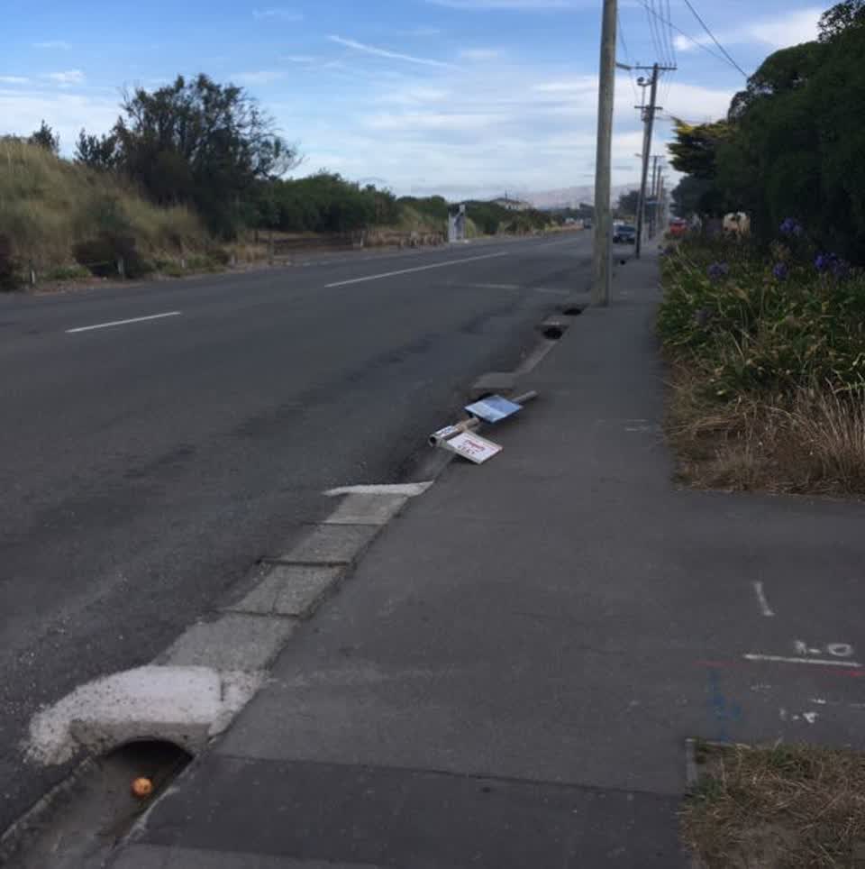 The photograph attached to this roading/streets report