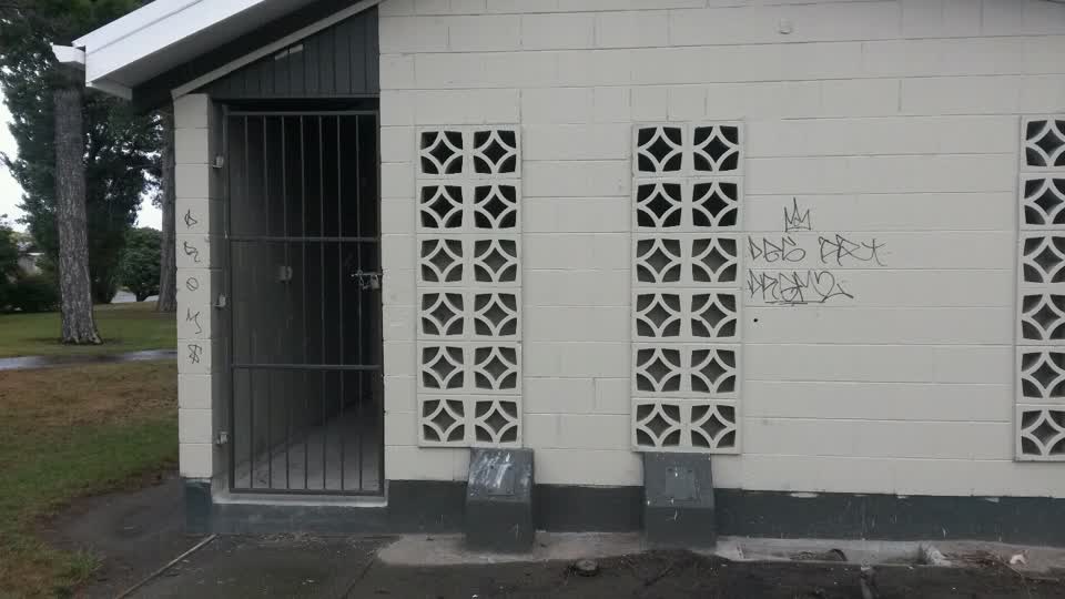 The photograph attached to this graffiti report