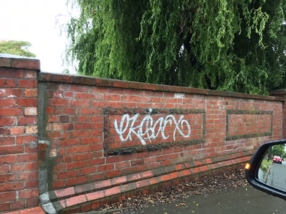 The photograph attached to this graffiti report