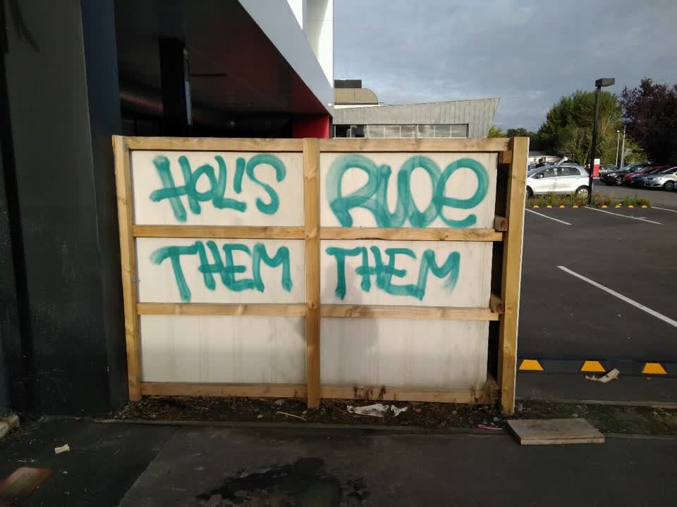 The photograph attached to this graffiti report
