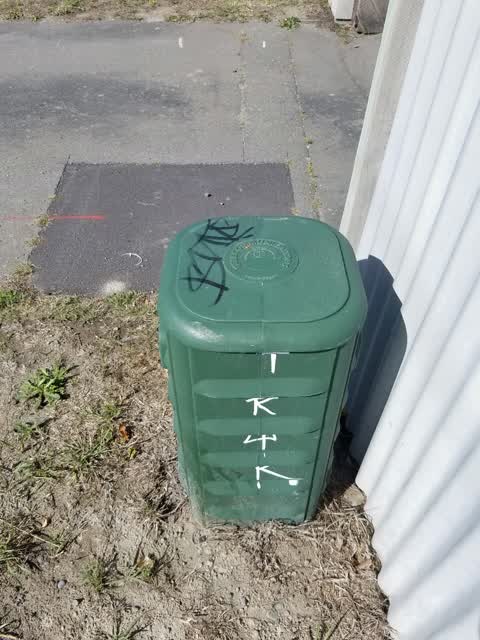 Graffiti, a report photo