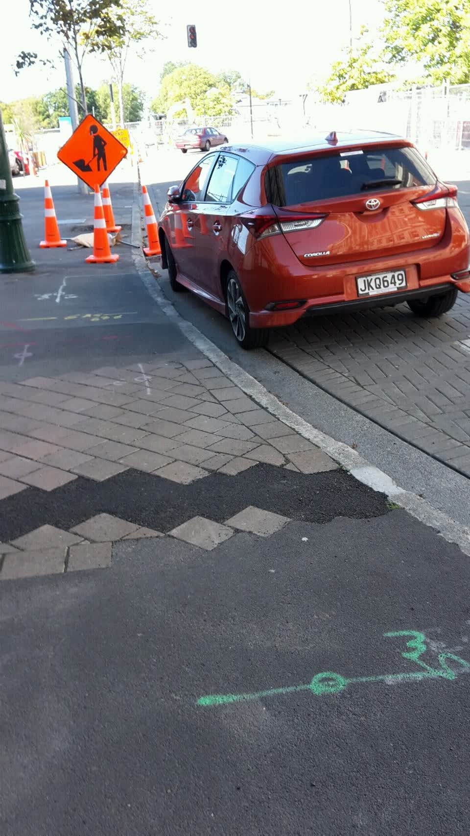 The photograph attached to this roading/streets report