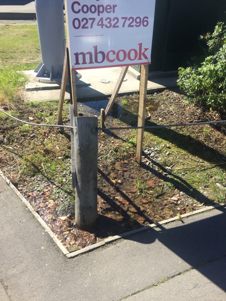 The photograph attached to this water supply report