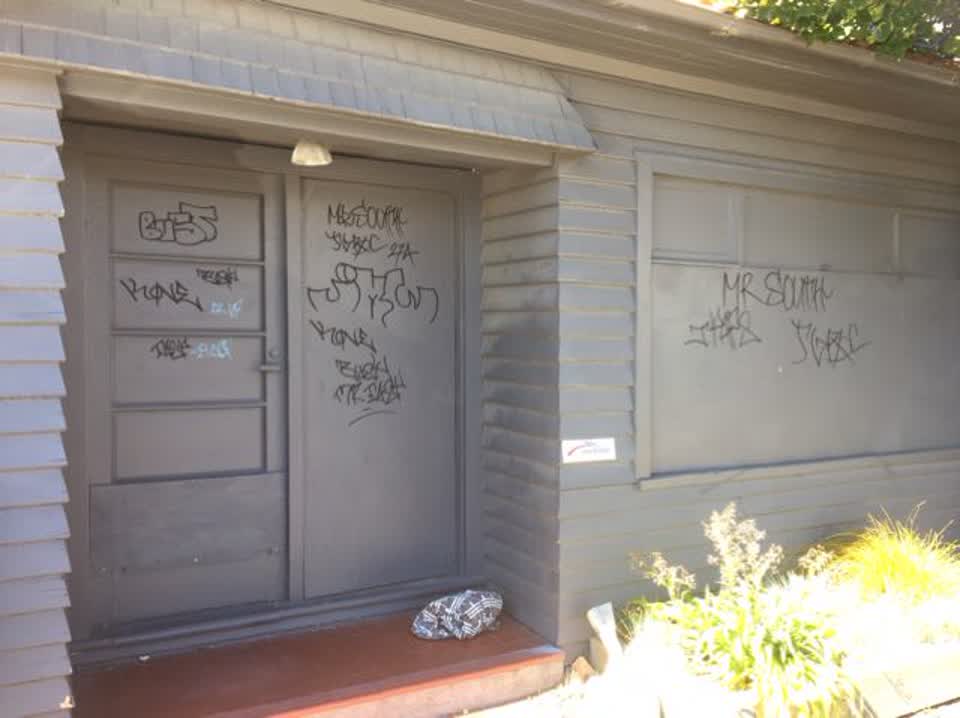 The photograph attached to this graffiti report