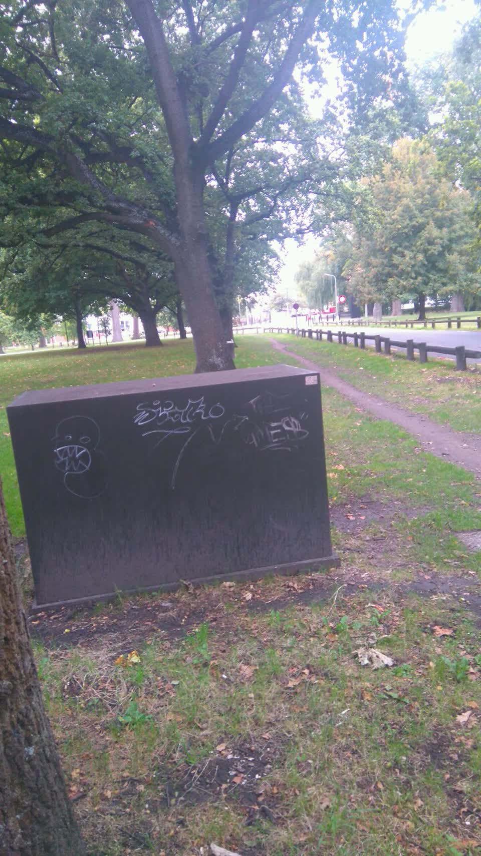 The photograph attached to this graffiti report