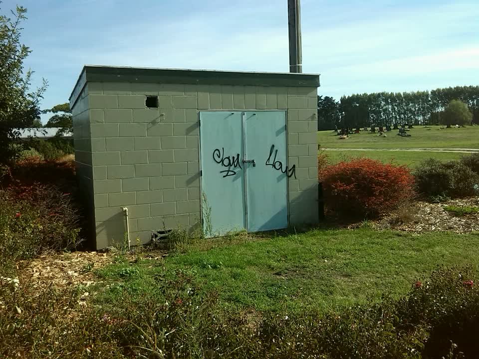 The photograph attached to this graffiti report
