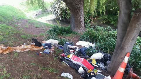 Rubbish/Recycling, a report photo