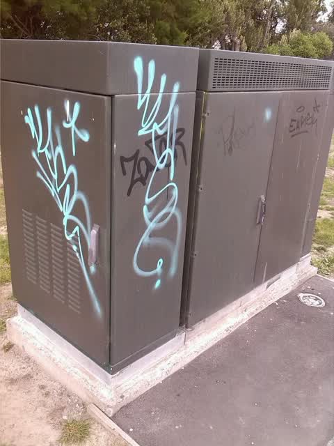 Graffiti, a report photo