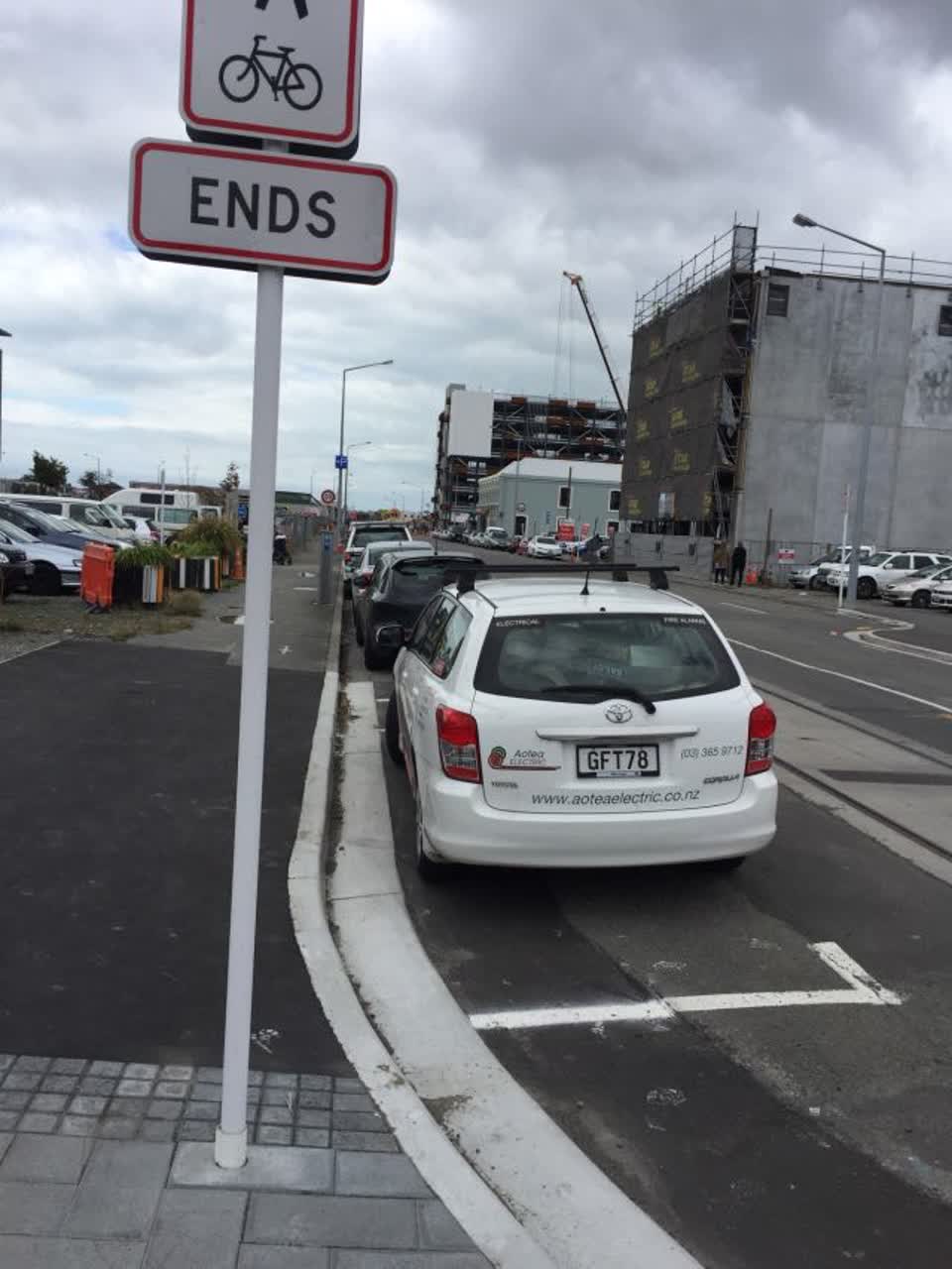 The photograph attached to this roading/streets report