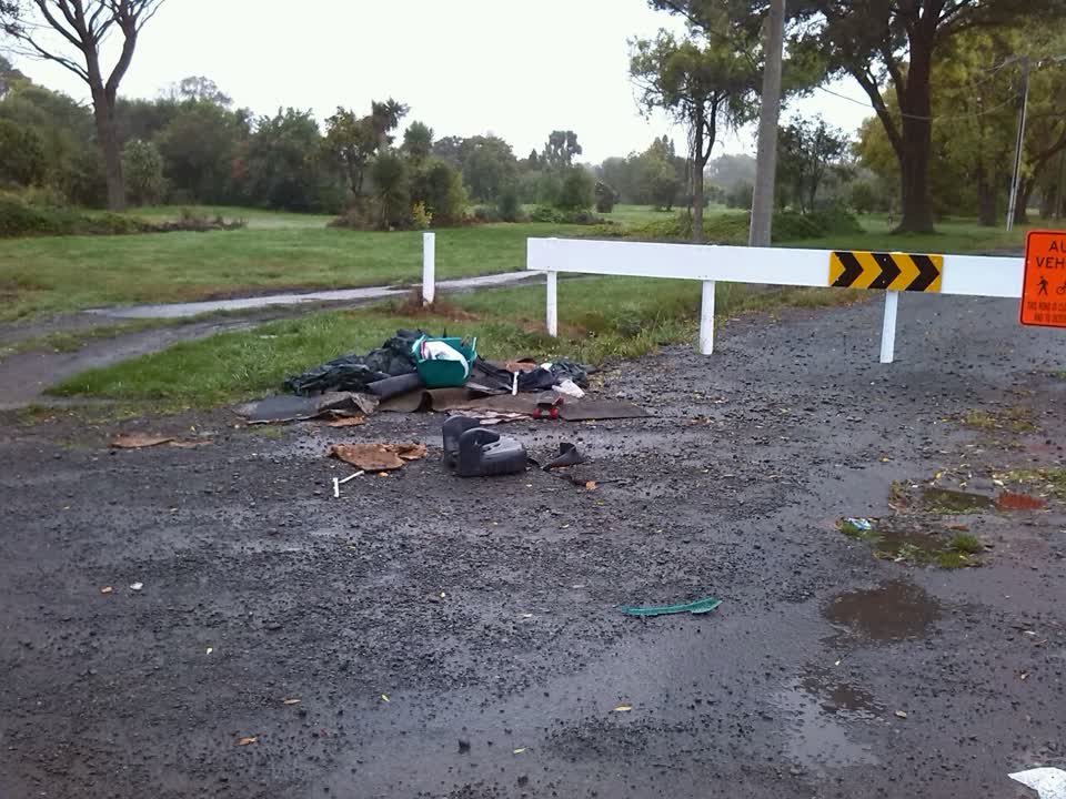 The photograph attached to this rubbish/recycling report
