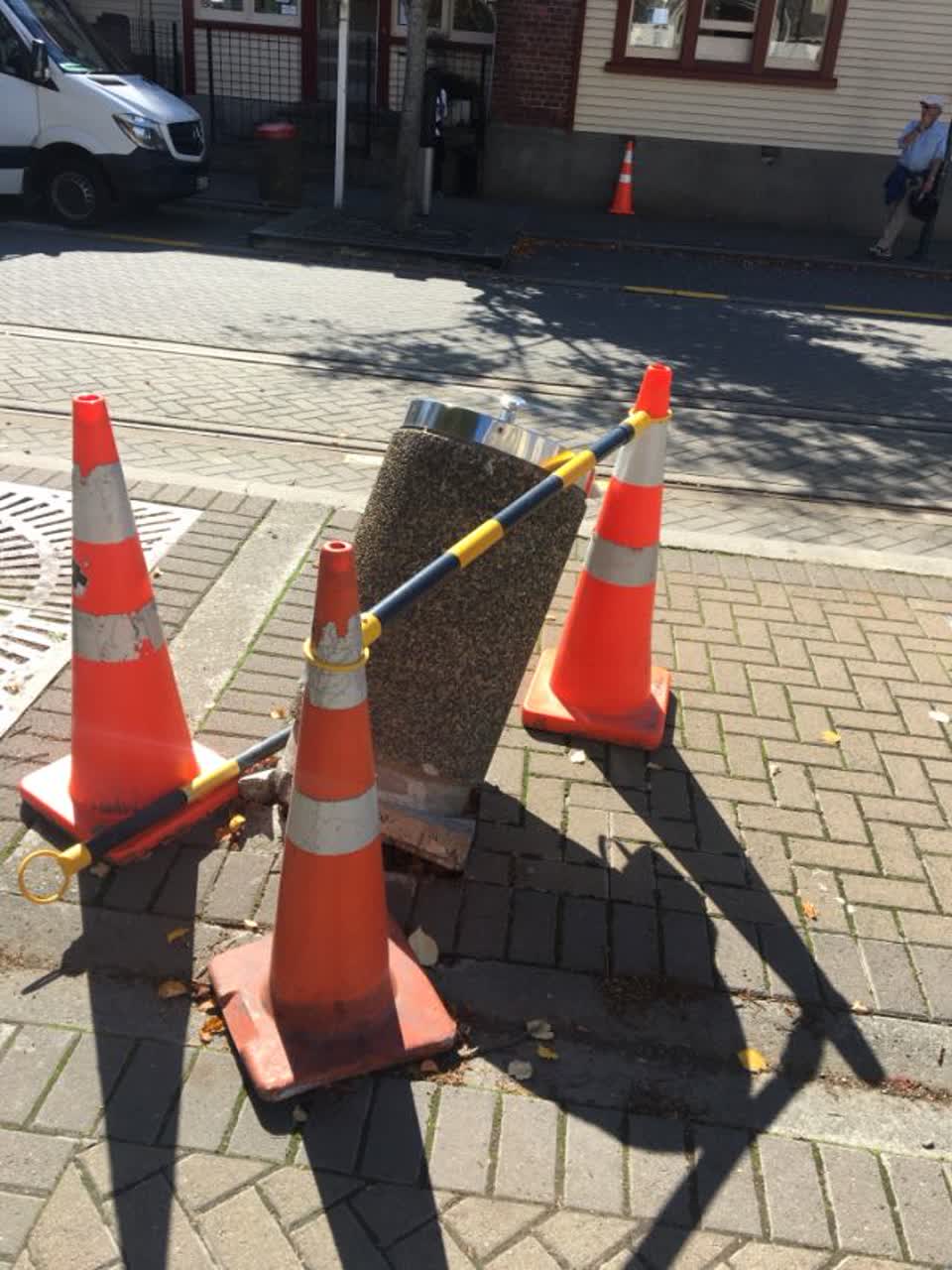 The photograph attached to this roading/streets report