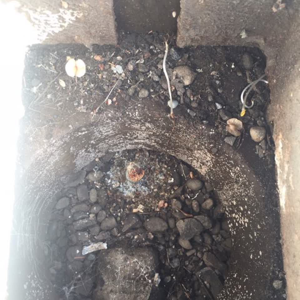 The photograph attached to this water supply report