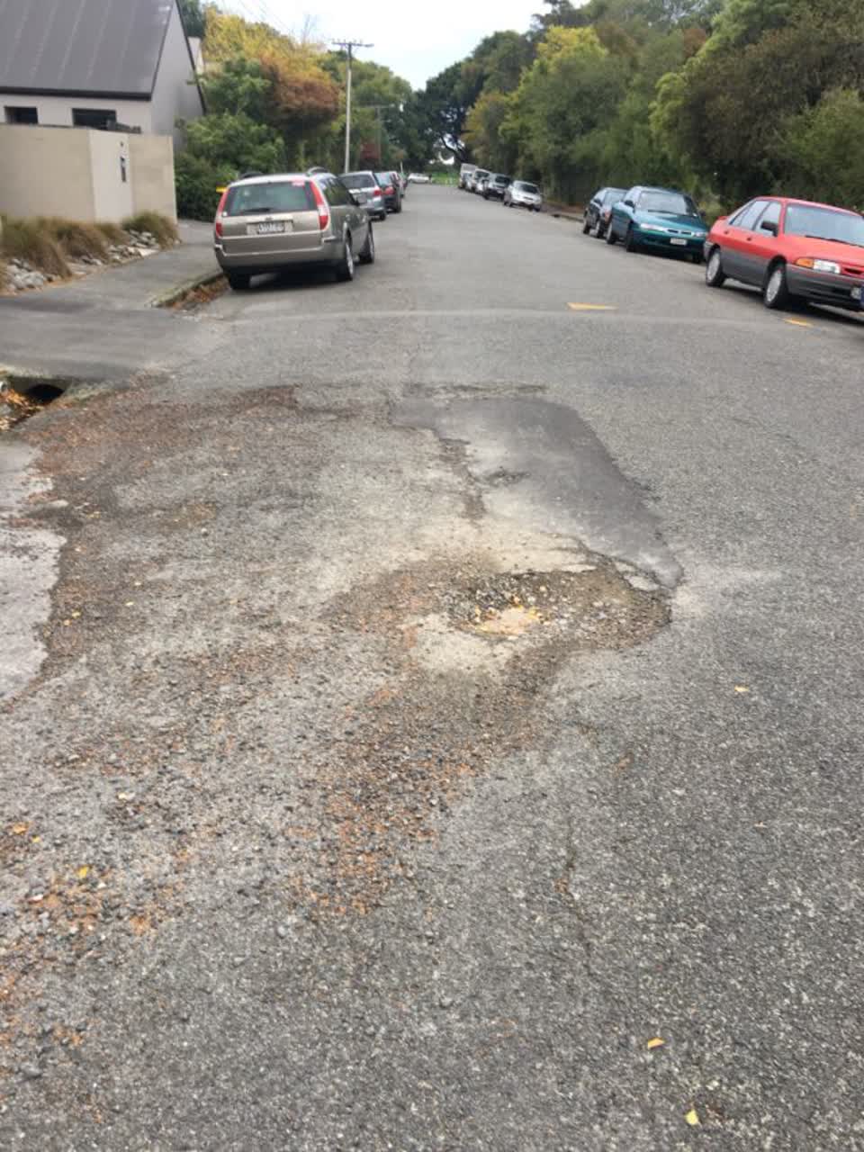 The photograph attached to this roading/streets report