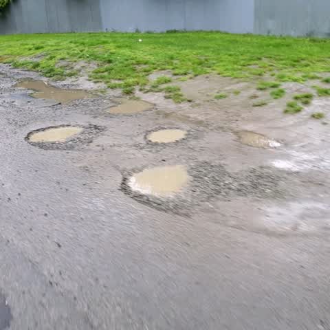 Roading/Streets, a report photo