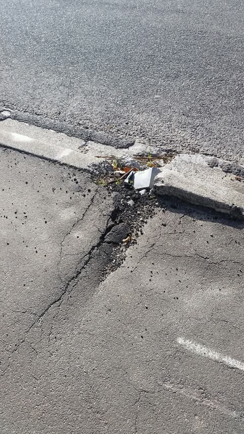 Roading/Streets, a report photo