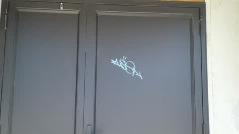 Graffiti, a report photo