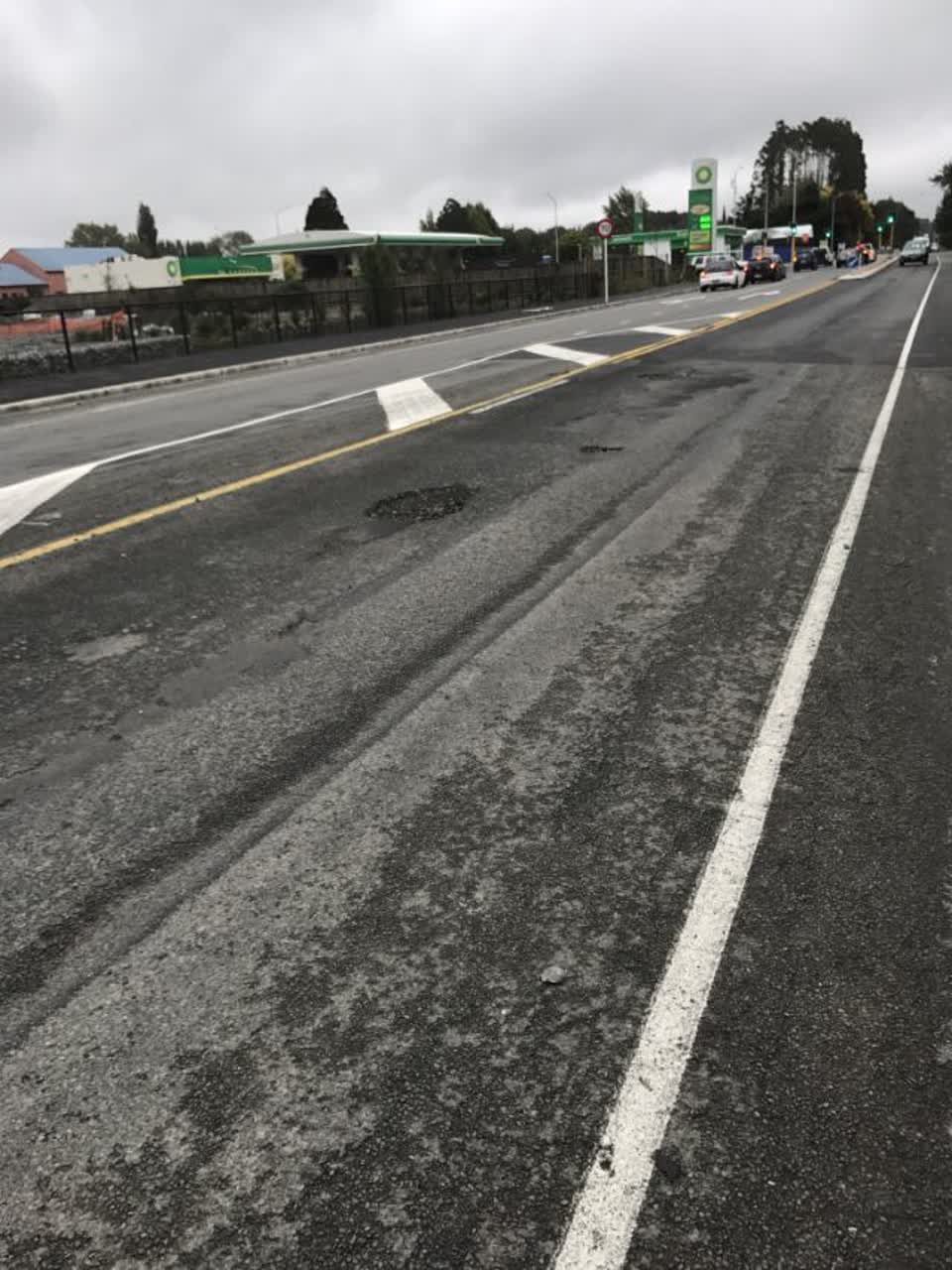 The photograph attached to this roading/streets report