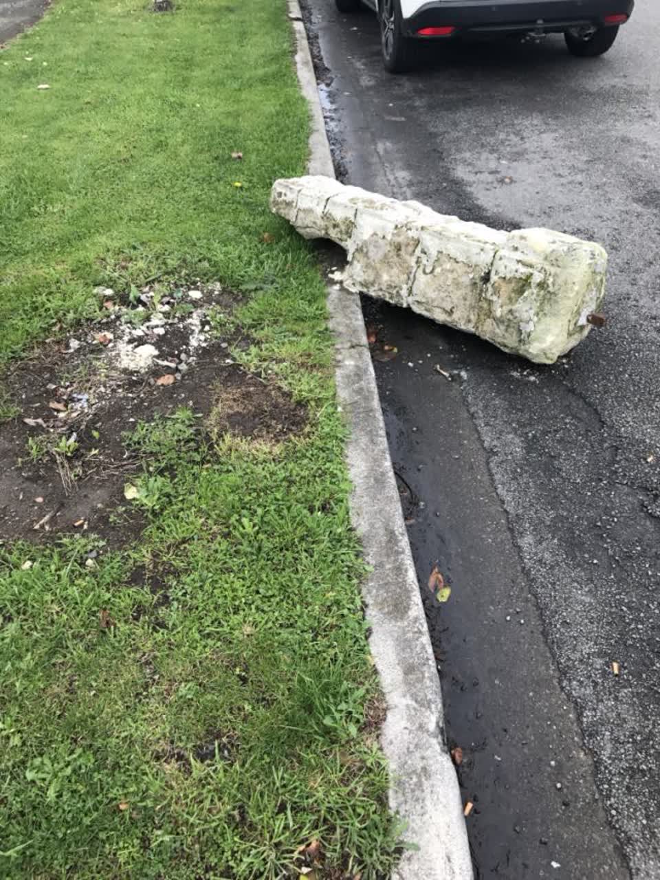 The photograph attached to this roading/streets report
