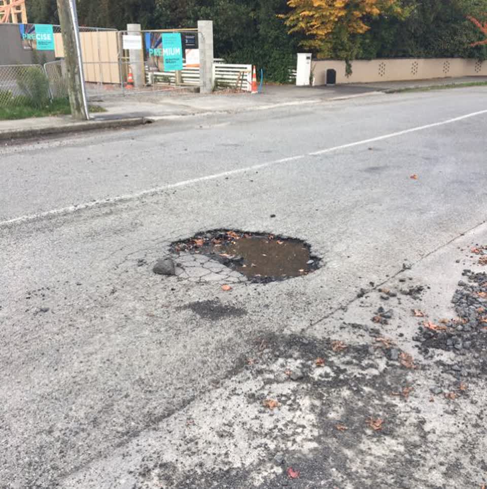 The photograph attached to this roading/streets report