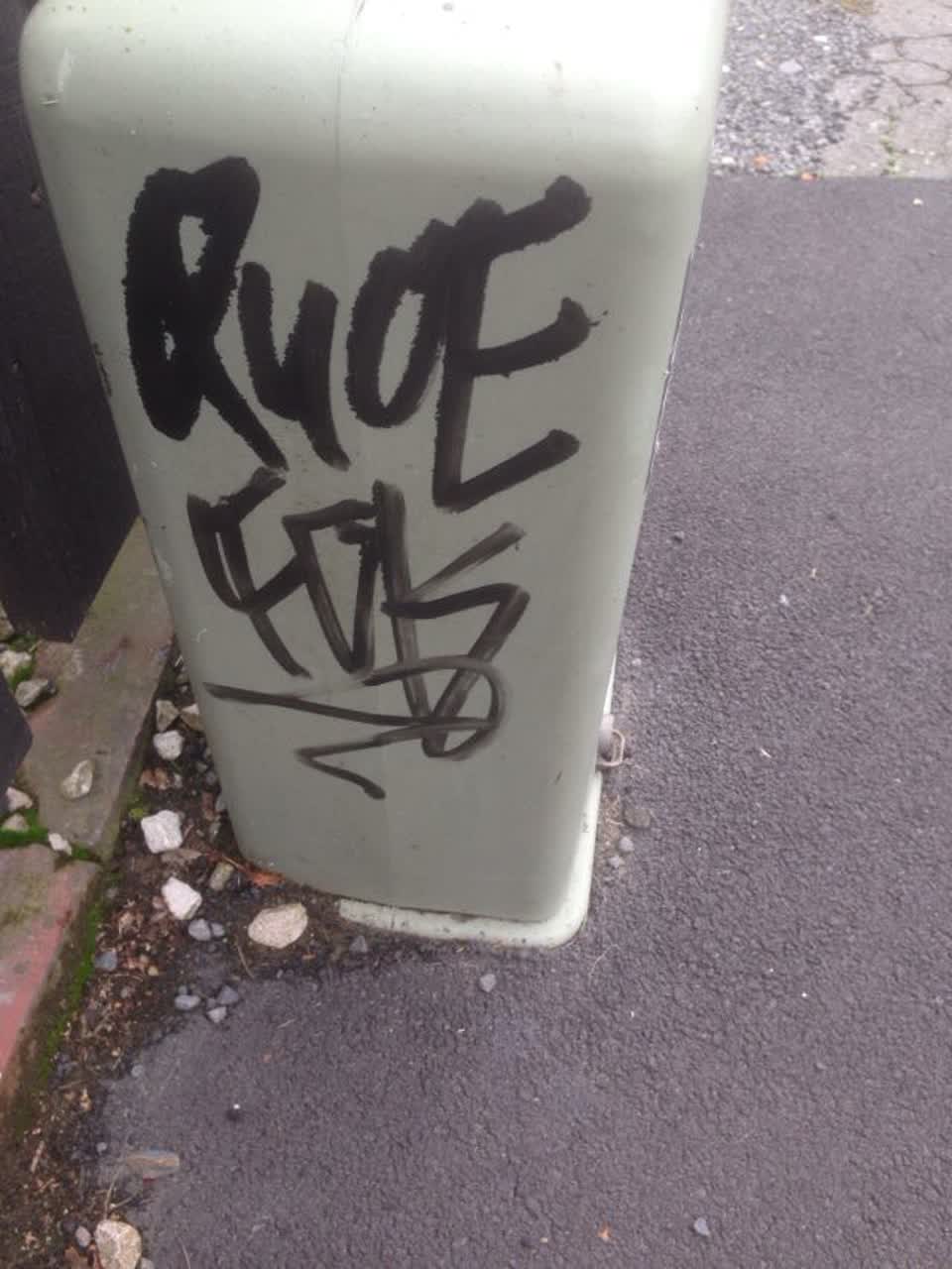 The photograph attached to this graffiti report