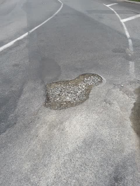 Roading/Streets, a report photo