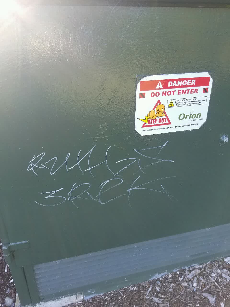The photograph attached to this graffiti report