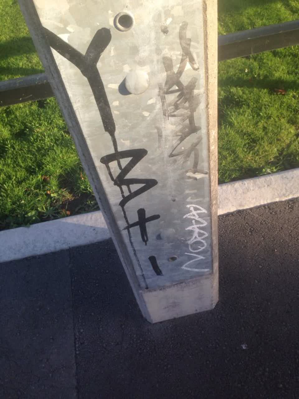 The photograph attached to this graffiti report
