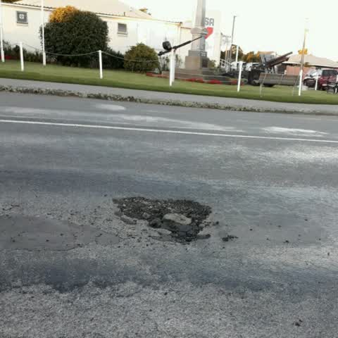 Roading/Streets, a report photo