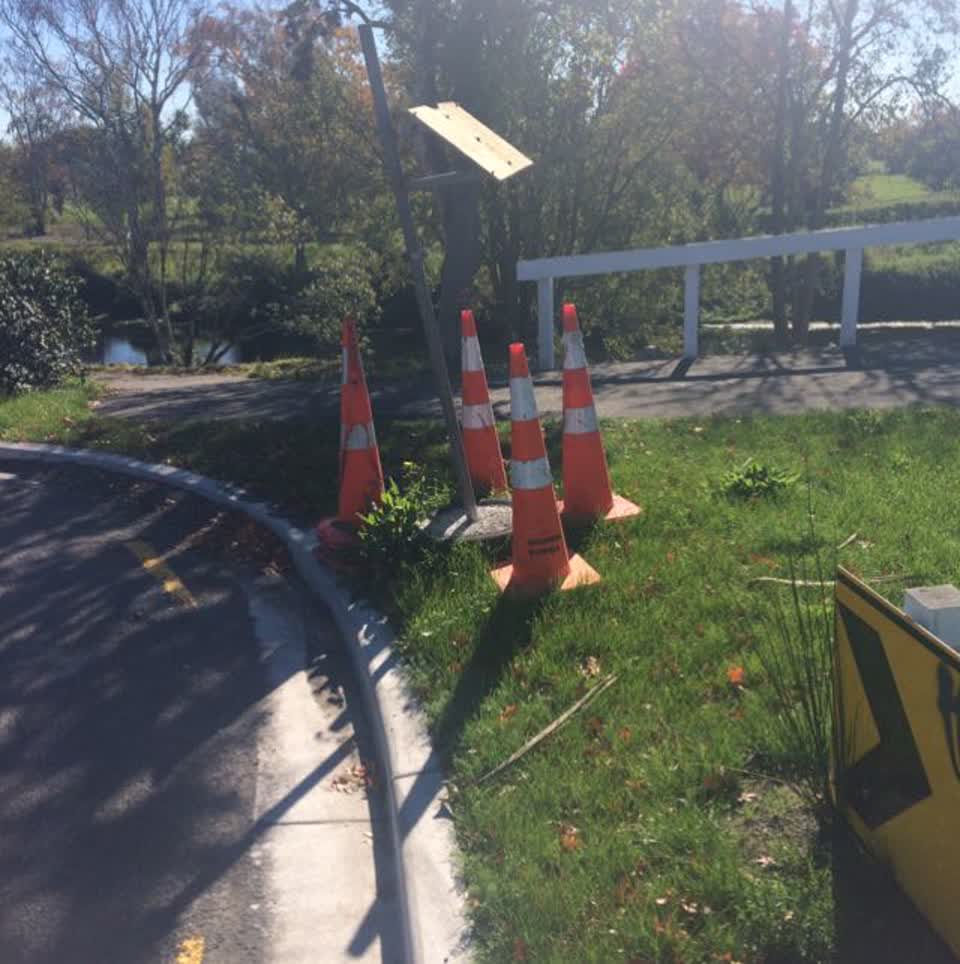 The photograph attached to this roading/streets report