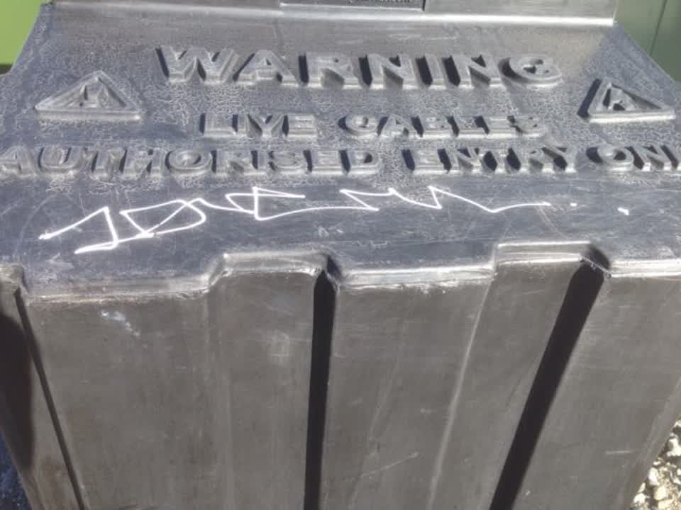 The photograph attached to this graffiti report