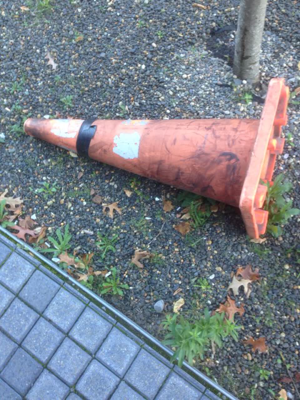 The photograph attached to this roading/streets report