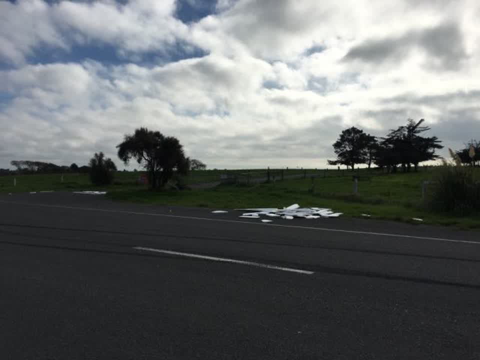 The photograph attached to this rubbish/recycling report