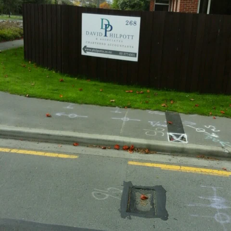 The photograph attached to this roading/streets report