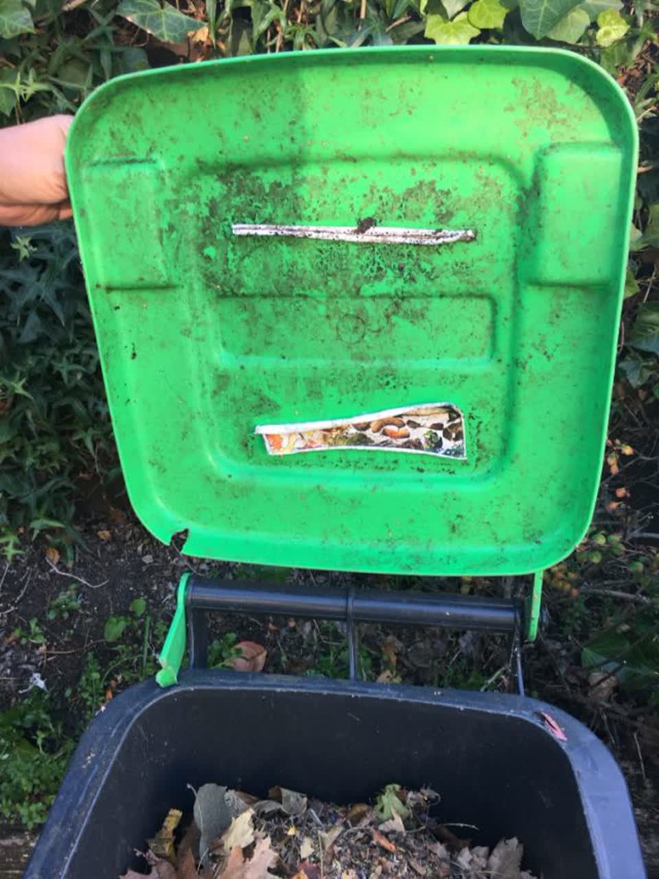 The photograph attached to this rubbish/recycling report