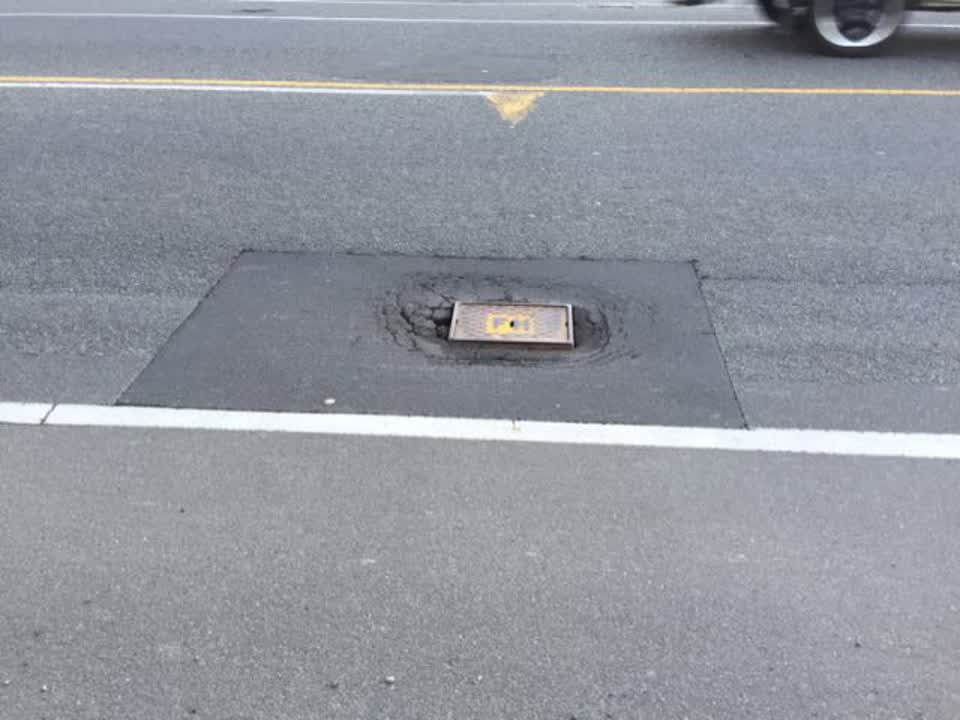 The photograph attached to this roading/streets report