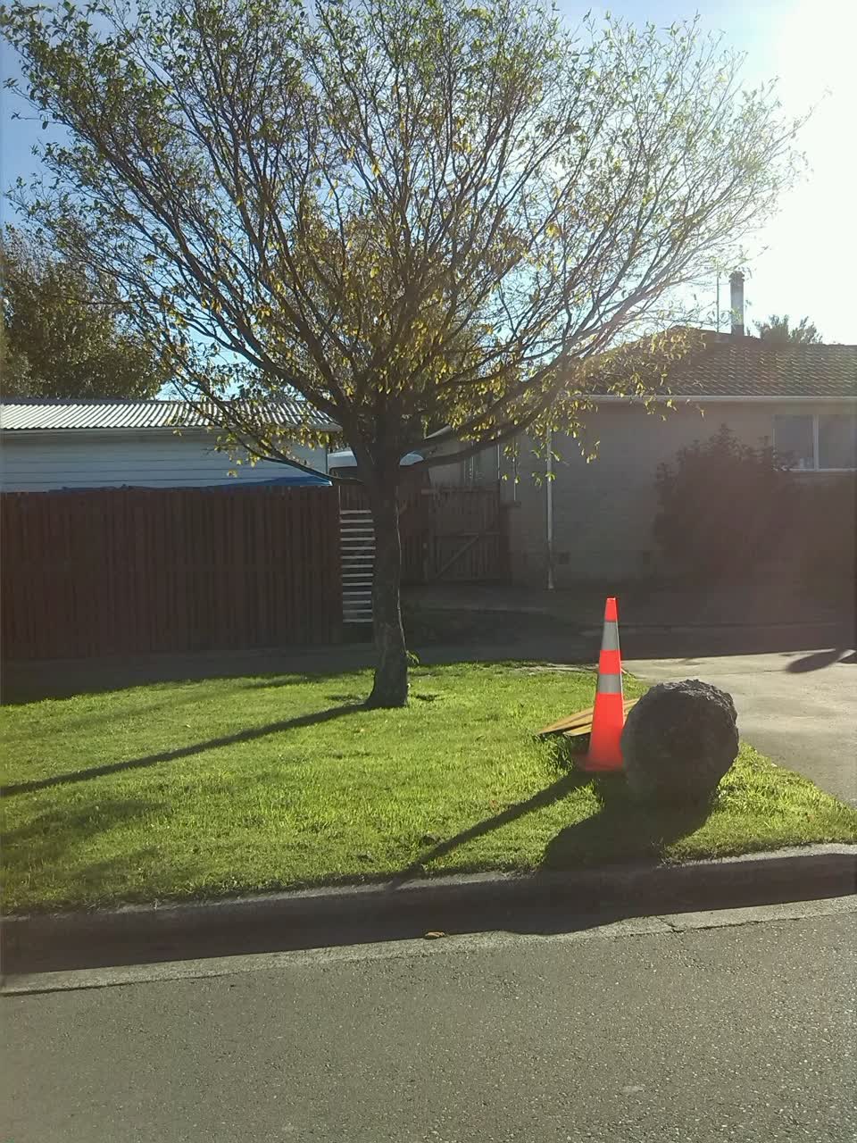 The photograph attached to this roading/streets report